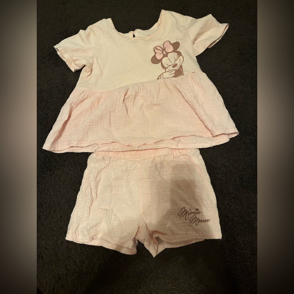 Disney Minnie Mouse Pink Kids Short Set for the Summer 🥰